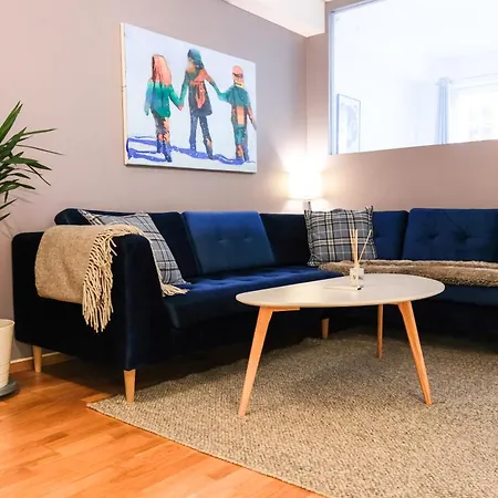 Modern Comfort In The Heart Of Διαμέρισμα *